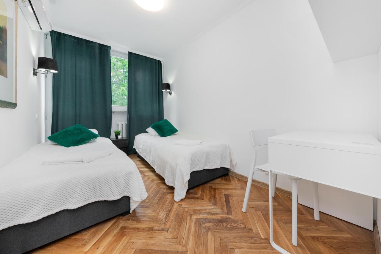 Unitapartaments Short Rent Apartment In Warsaw By Metro Station Rondo Onz Apart With 3Bedrooms 23 Luaran gambar